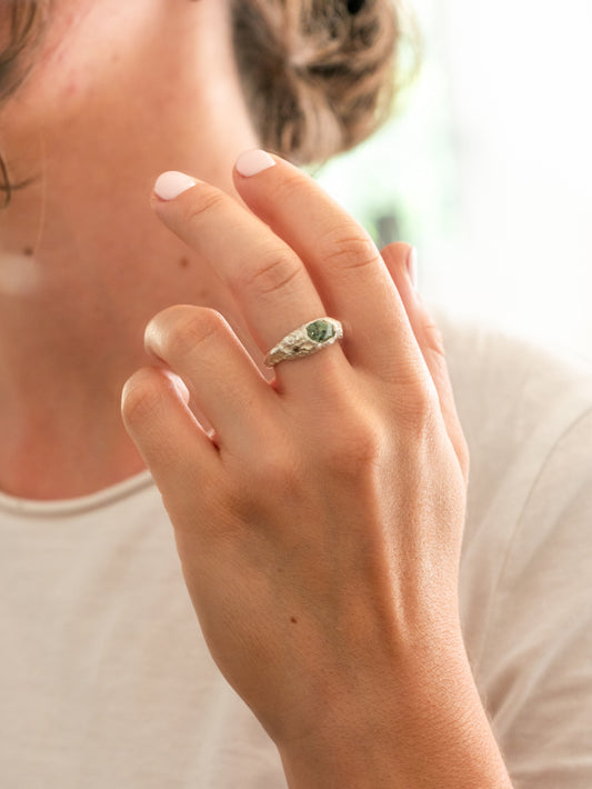 Anello Zenit - Pezzo unico in argento, Tsavorite e Diamante Meteora n. 1