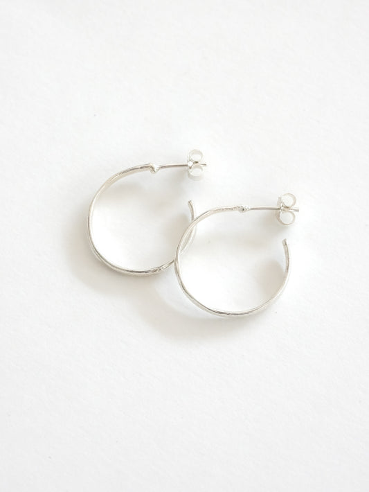 Orecchini a cerchio grandi