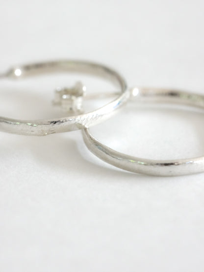 Orecchini a cerchio medi