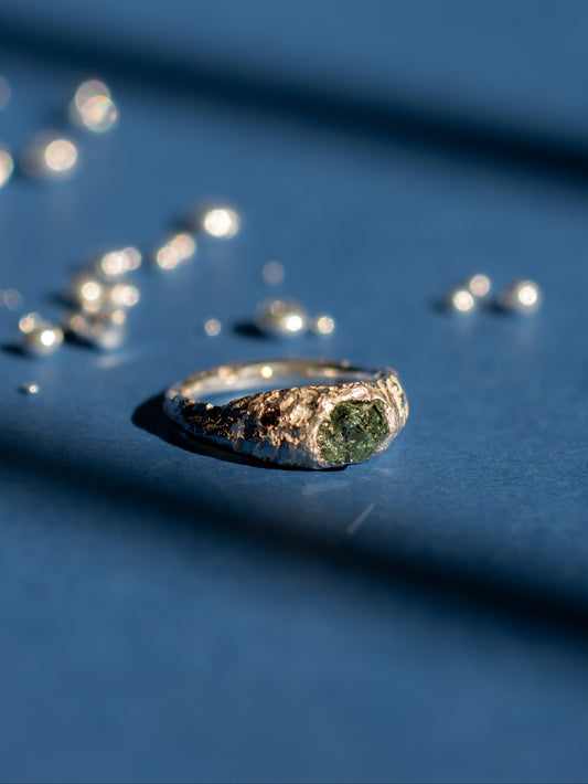 Anello Zenit - Pezzo unico in argento, Tsavorite e Diamante Meteora n. 1