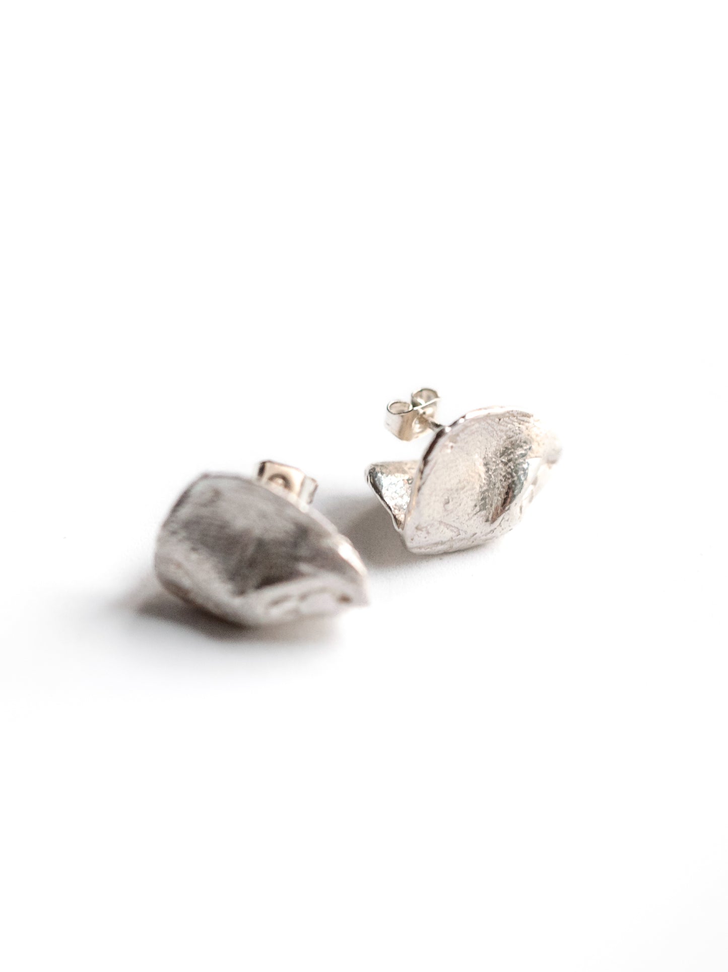 Lobe earrings