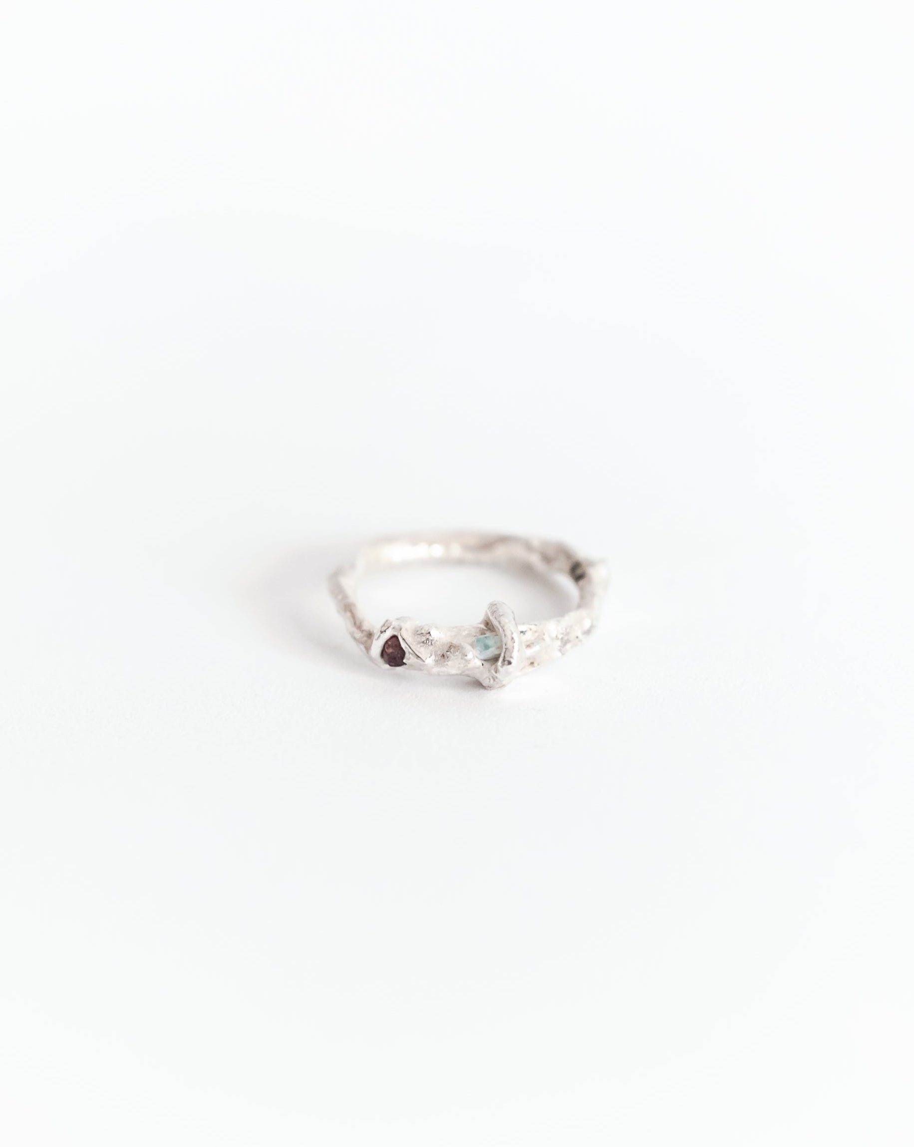 anello grezzo argento upcycling