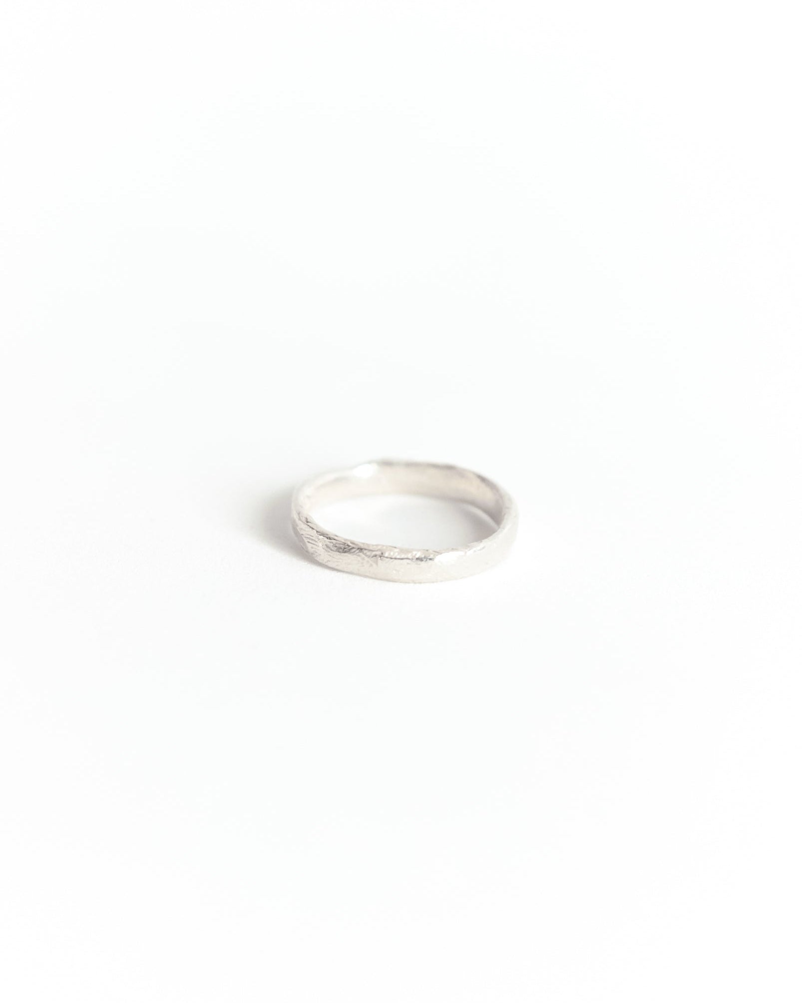 anello con impronte digitali